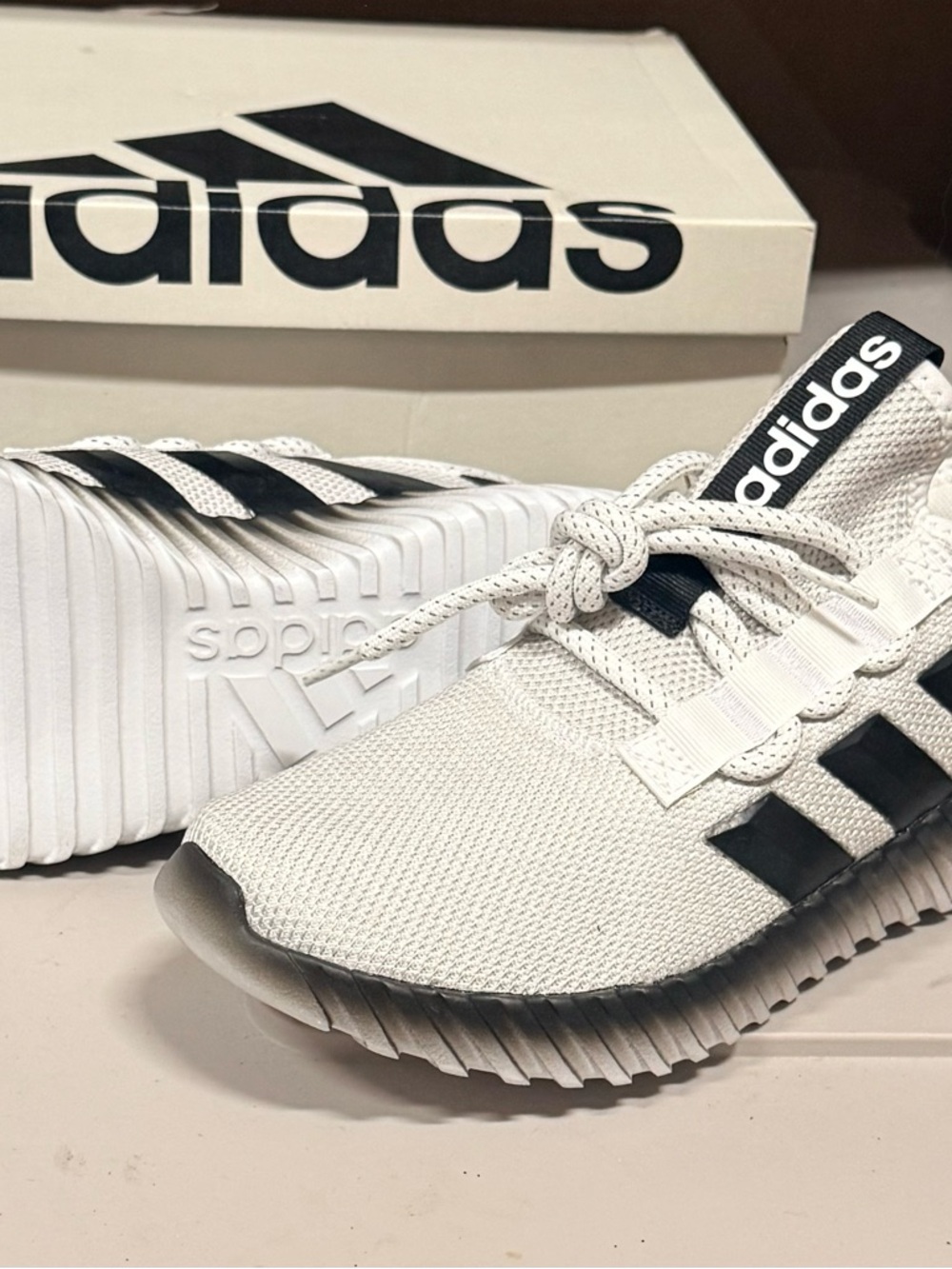 Adidas Men’s White & Black Kapitar 3.0 Athletic Sneakers